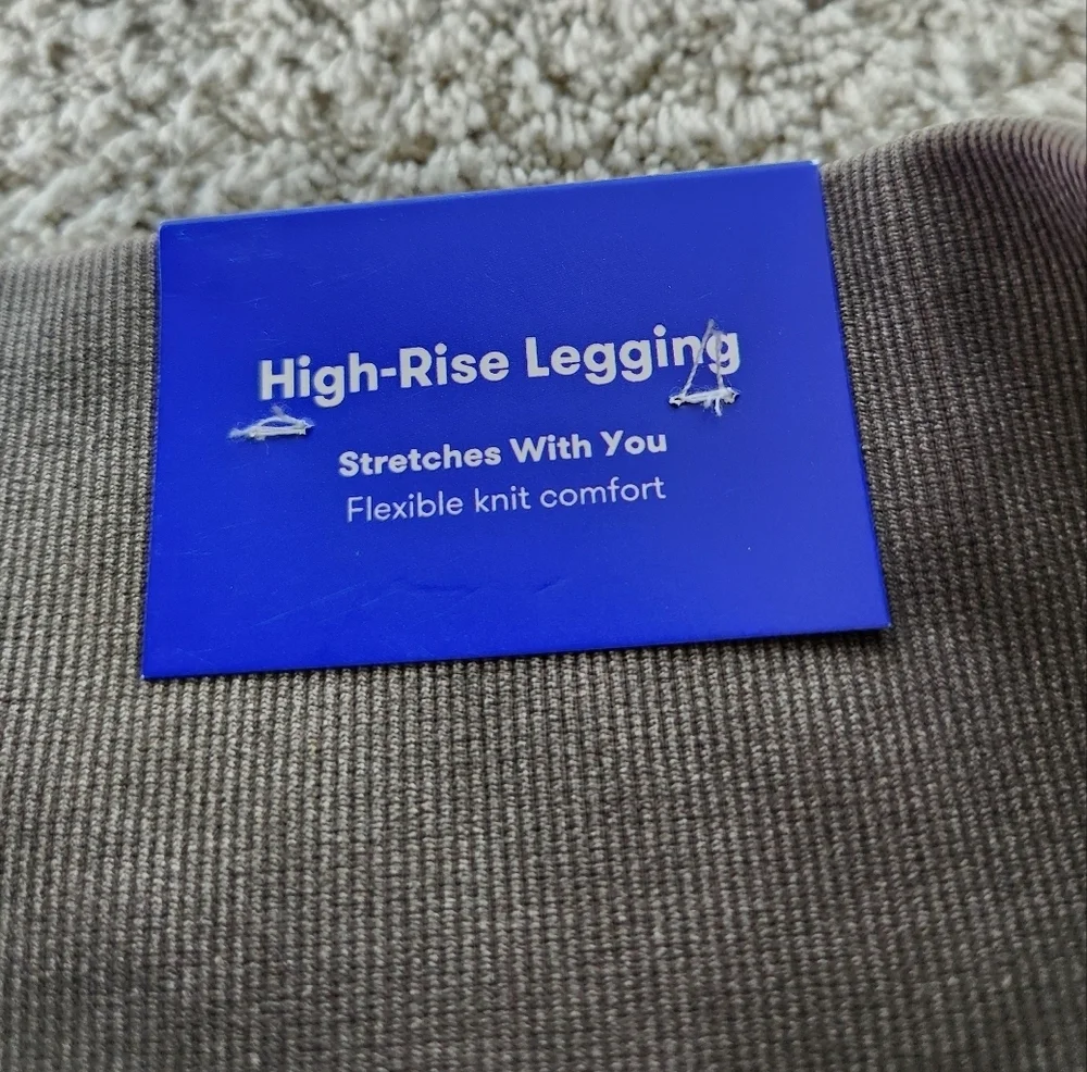 JoyLab Short Persuading Gray High Rise Leggings Size M